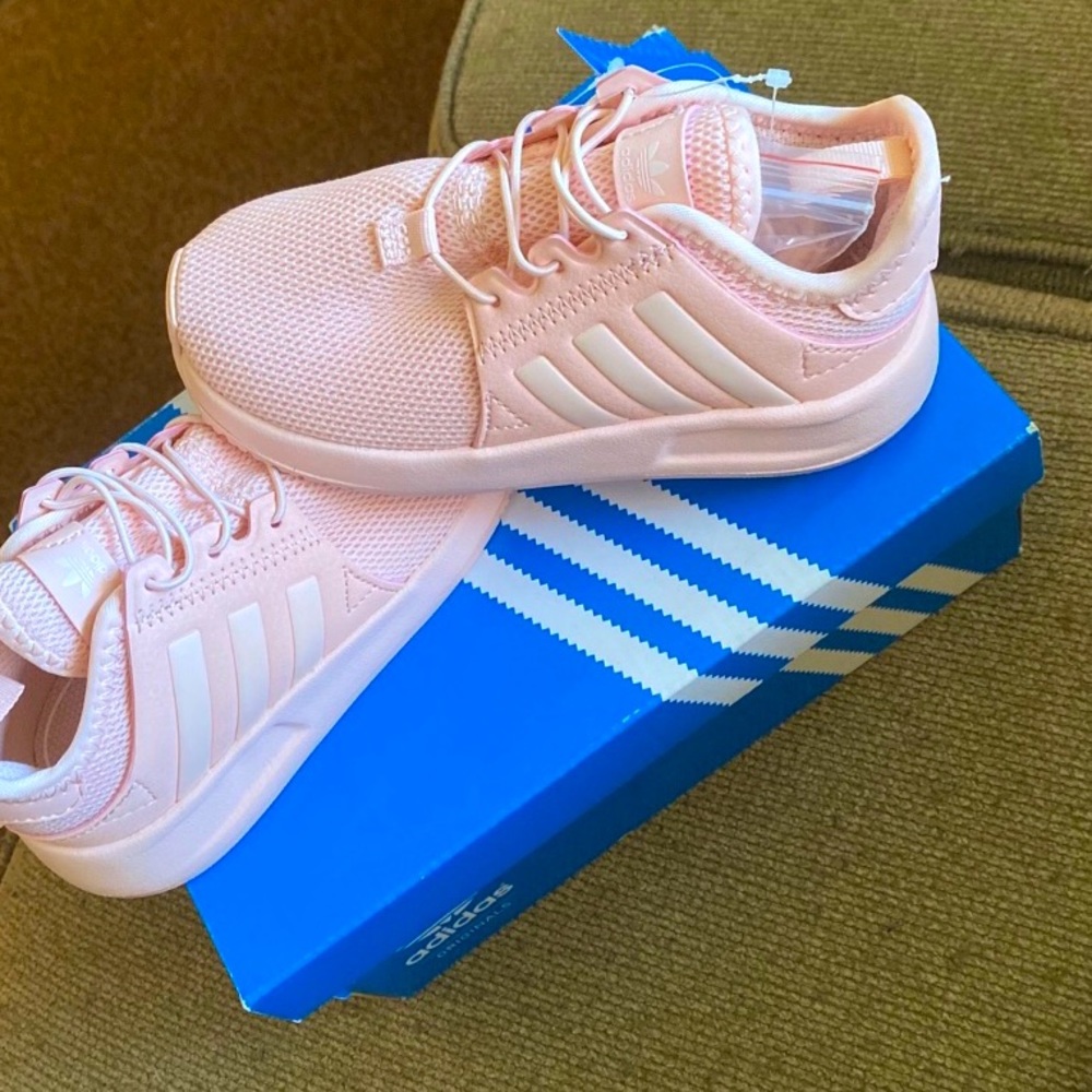 Girls shoes